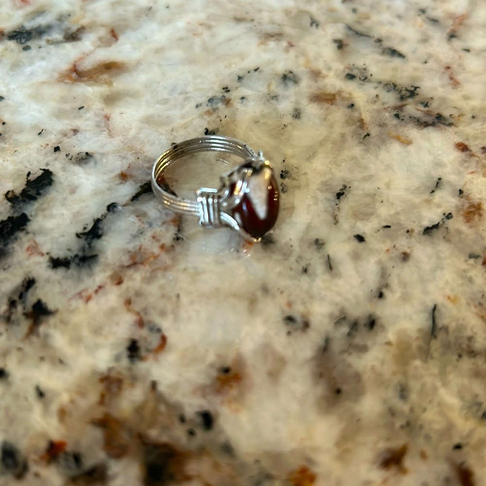 Red and white glass bead on wire ring size 6